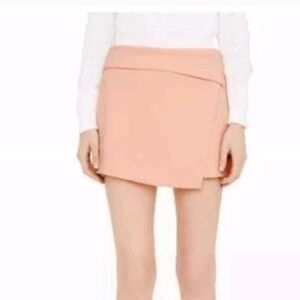 Club Monaco Zani Skort in Pale Peachy Pink - Size 00 - Like New!